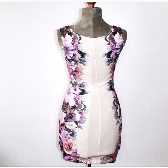 Anthro Willow & Clay Mirrored White Floral Dress Size XS - Picture 3 of 4